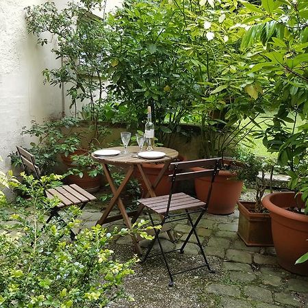 Les Carres Apartment Версал Екстериор снимка