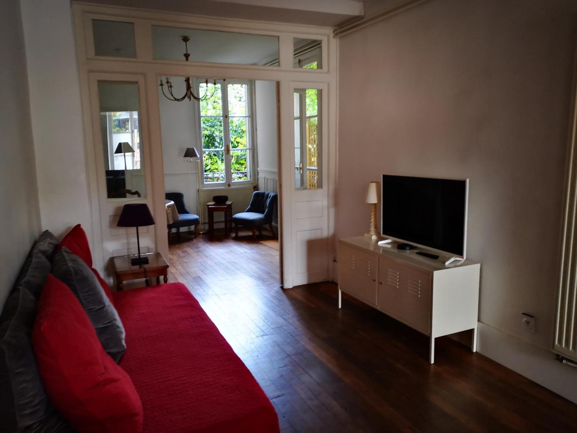 Les Carres Apartment Версал Екстериор снимка