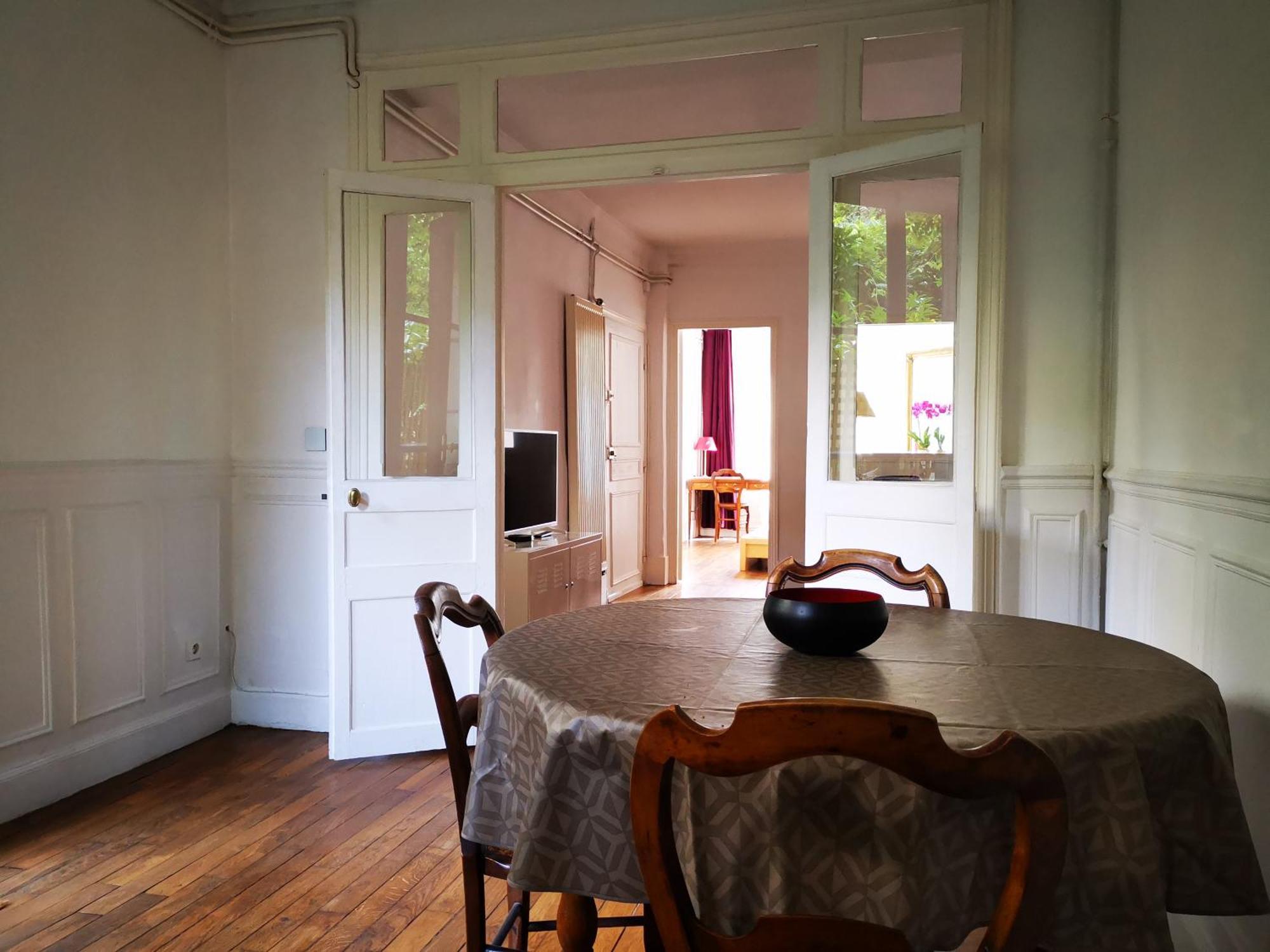 Les Carres Apartment Версал Екстериор снимка