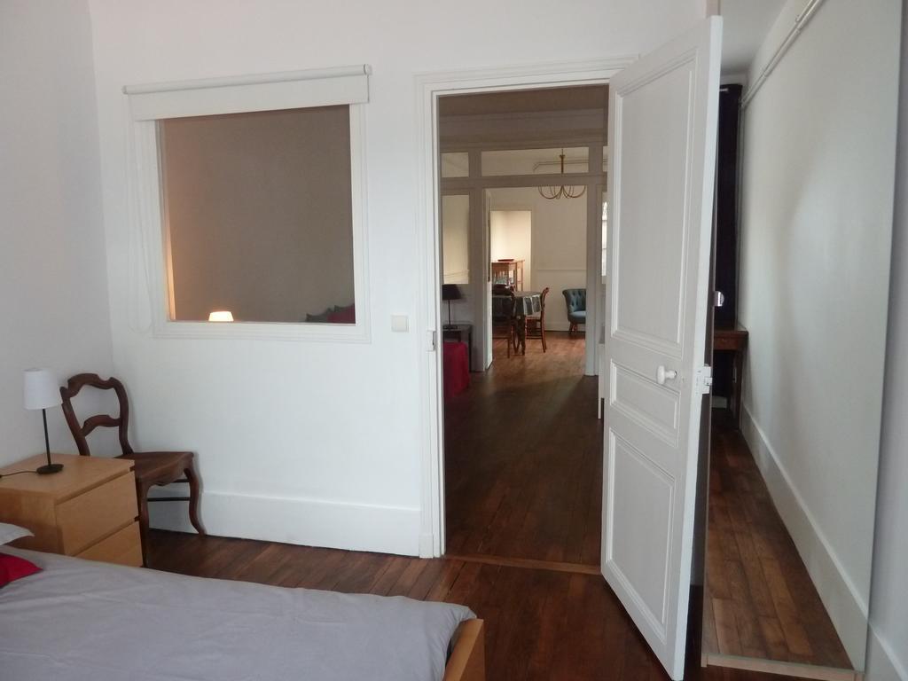 Les Carres Apartment Версал Екстериор снимка